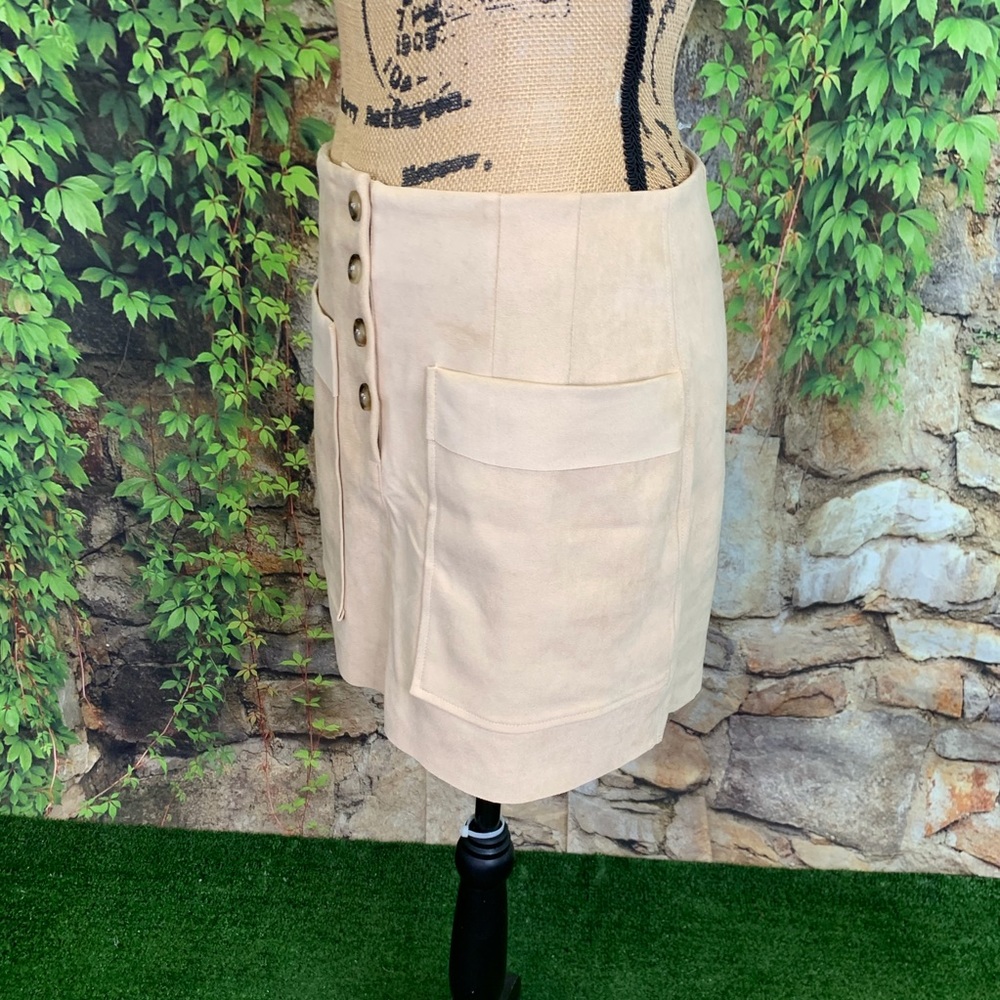 NWT NAKED ZEBRA Vegan Minimalist Retro Luxury Tan Microsuede Mini Skirt, S - Picture 5 of 9